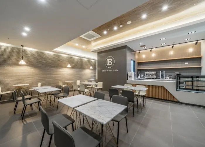 Brown Dot Sajik Baseball Stadium Hotel *