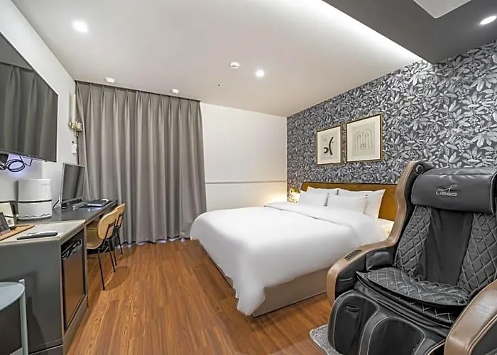 Brown Dot Sajik Baseball Stadium Hotel Busan