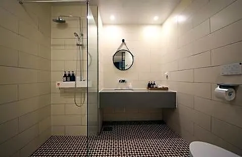 Brown Dot Sajik Baseball Stadium Hotel *
